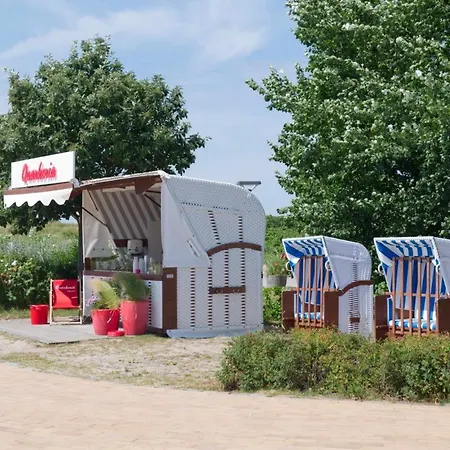 Inselblume 01 - Mit Meerblick Und Balkon Am Suedstrand Dom wakacyjny *